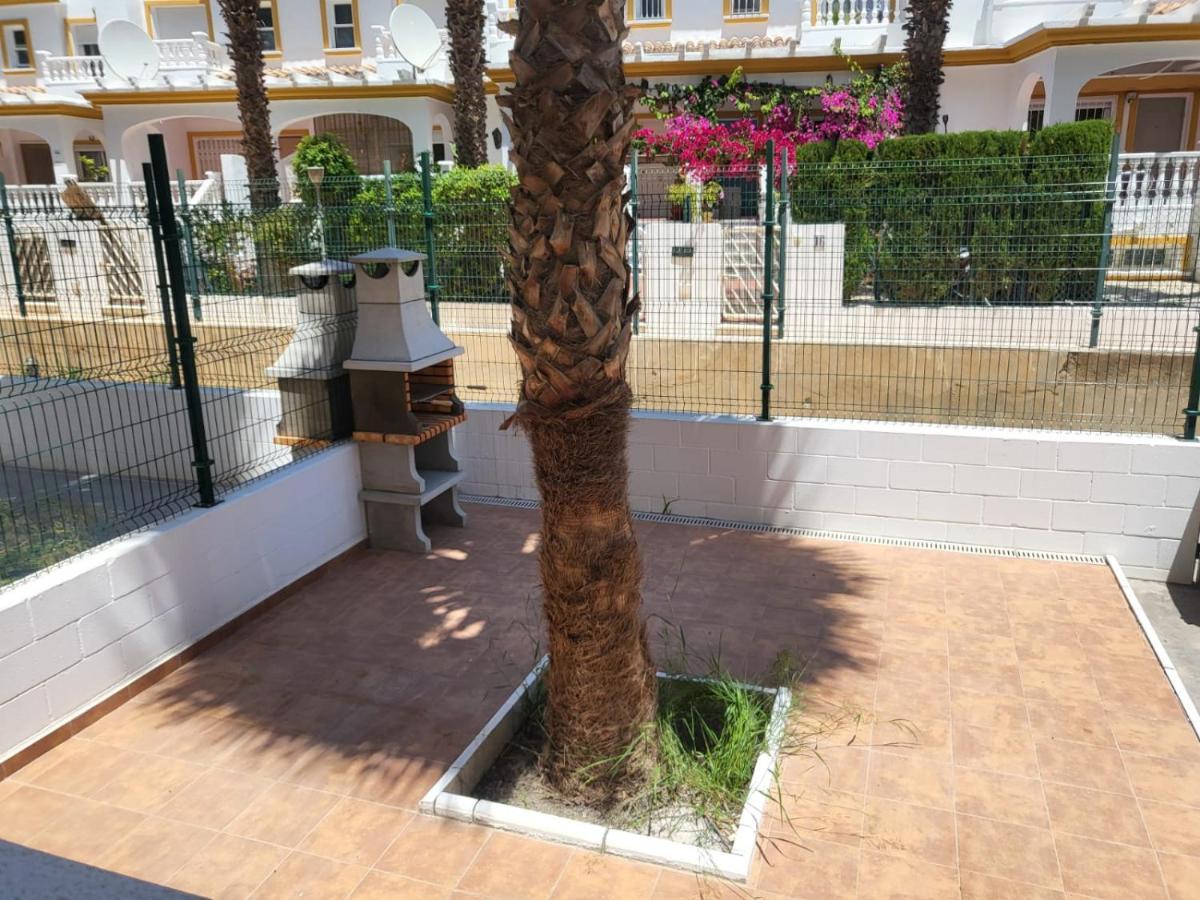¡Bajo Precioso Con Salida Directa A La Piscina Comunitaria En Paraiso De Vera! Exterior foto